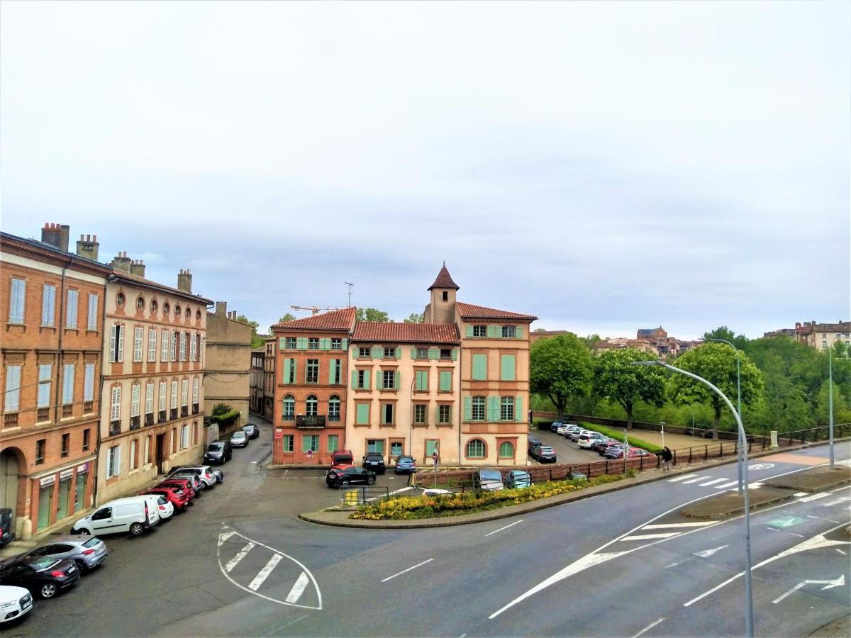 Chambre Privee Et Spacieuse Au Sein D'Un Logement Partage - Central, Quartier Villebourbon - 3 Chambres Doubles - 2 Balcons - Places De Stationnements Gratuites - 5 Min A Pied Gare Et Hypercentre Montauban Exterior foto