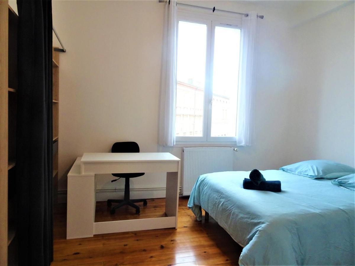 Chambre Privee Et Spacieuse Au Sein D'Un Logement Partage - Central, Quartier Villebourbon - 3 Chambres Doubles - 2 Balcons - Places De Stationnements Gratuites - 5 Min A Pied Gare Et Hypercentre Montauban Exterior foto