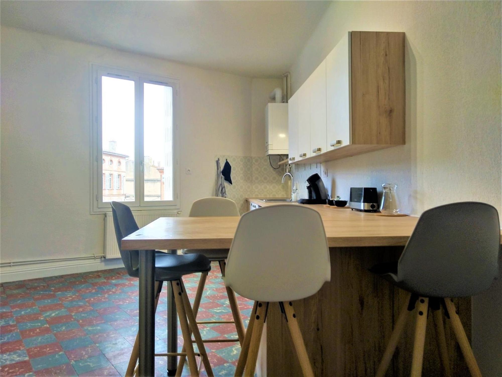 Chambre Privee Et Spacieuse Au Sein D'Un Logement Partage - Central, Quartier Villebourbon - 3 Chambres Doubles - 2 Balcons - Places De Stationnements Gratuites - 5 Min A Pied Gare Et Hypercentre Montauban Exterior foto