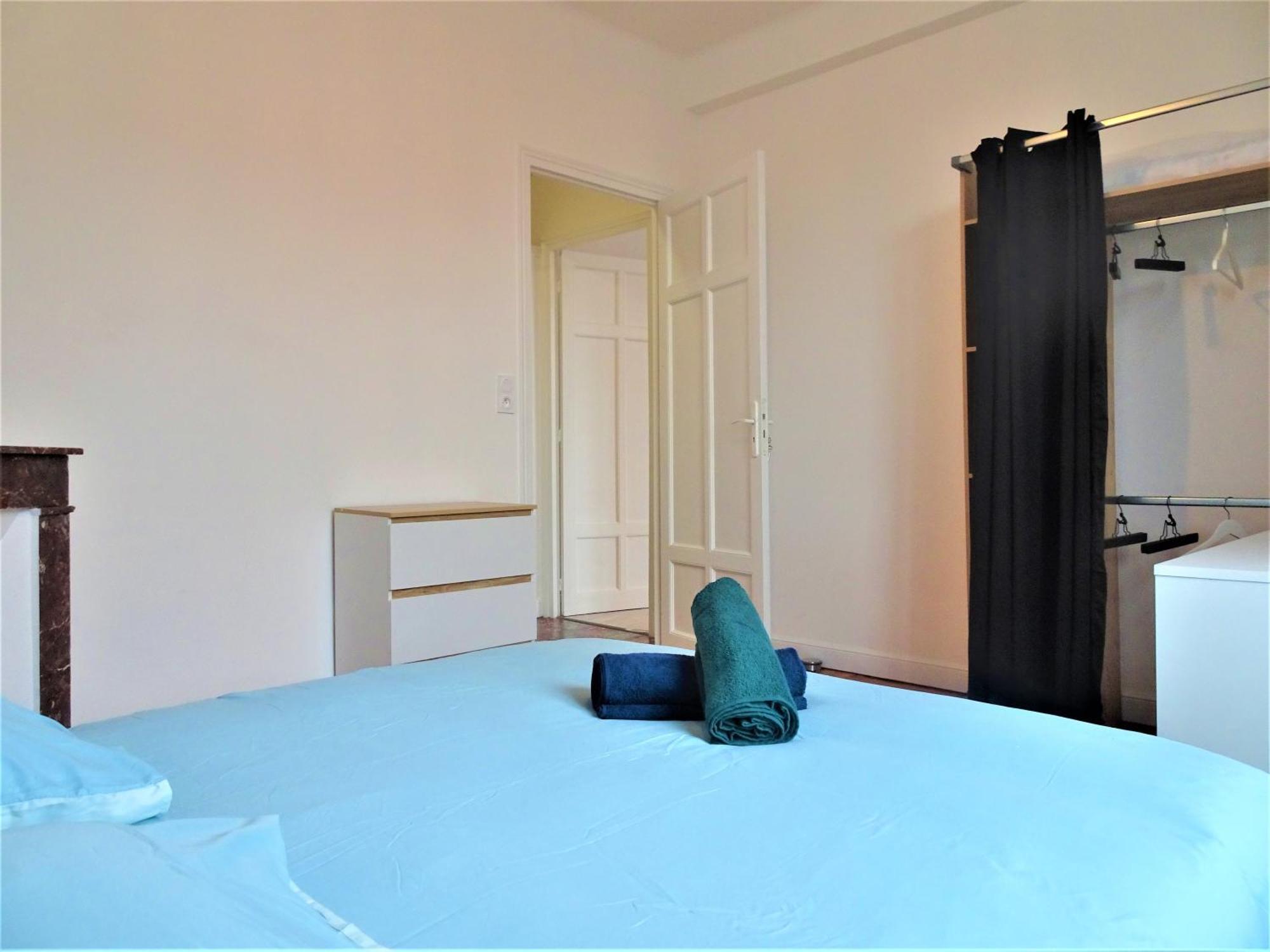 Chambre Privee Et Spacieuse Au Sein D'Un Logement Partage - Central, Quartier Villebourbon - 3 Chambres Doubles - 2 Balcons - Places De Stationnements Gratuites - 5 Min A Pied Gare Et Hypercentre Montauban Exterior foto